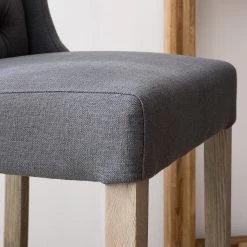 Maison Belfort Chaise de bar Nola - Tissu - Chêne massif - Gris foncé / Chêne foncé -Commodes enfant Soldes 1000008130 210301 11225600010 DETAILS P000000001000008130